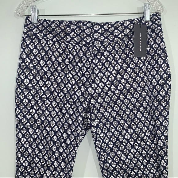 Tommy Hilfiger NWT Size 6 navy floral pants - Picture 2 of 13